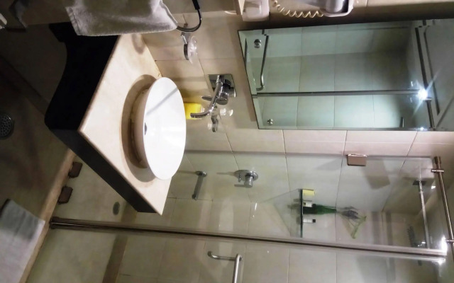 Rockland Hotel - C R Park
