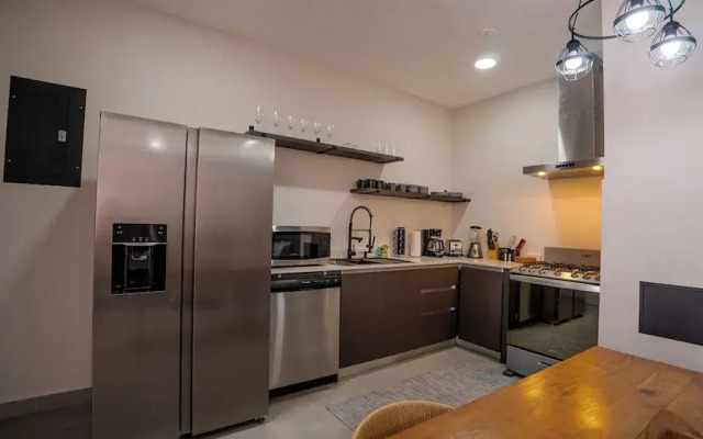 Pedasí 2-Bedroom Oasis with Pool