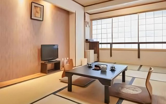 Hifumi Ryokan