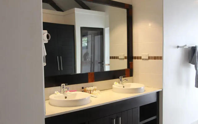 Landers Bay Resort & Spa Adults Only