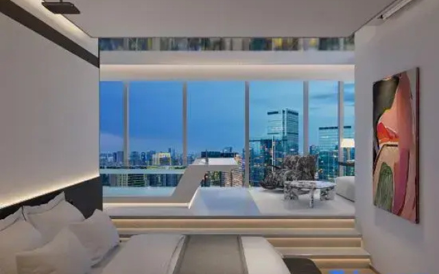 Kaiman Top Floor High Altitude Hotel (Taikoo Li Branch)