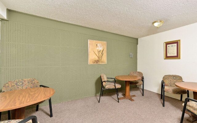 Stadium Motel