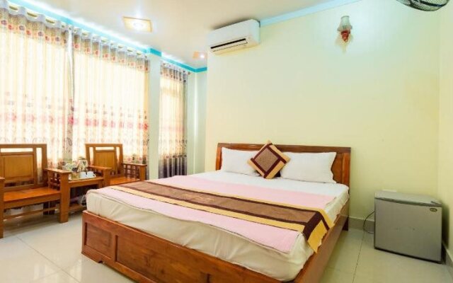 Khách Sạn Mạnh Vương