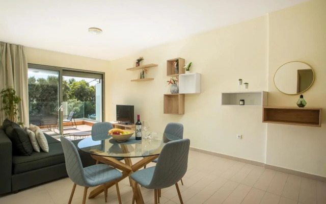 Eden Lily- Luxurious Apartment with Sea View