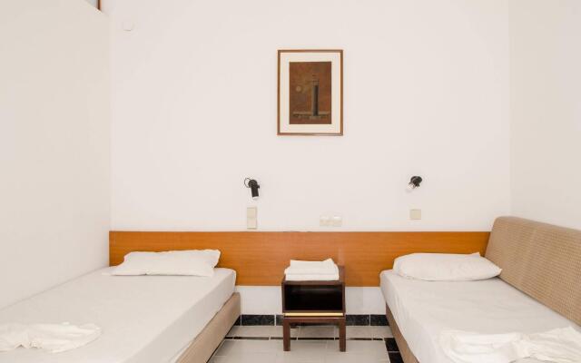 Gnest Apartments
