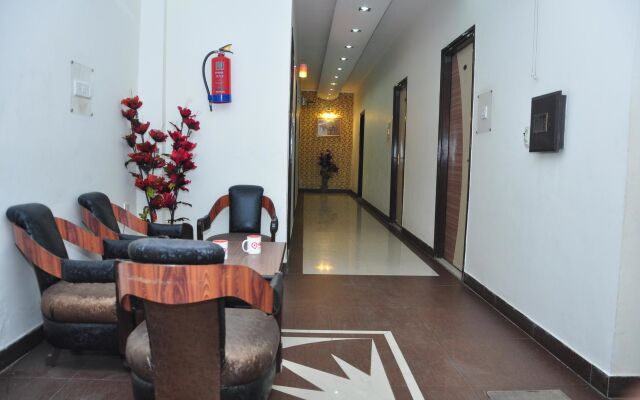 OYO 2042 Hotel New ss Residency