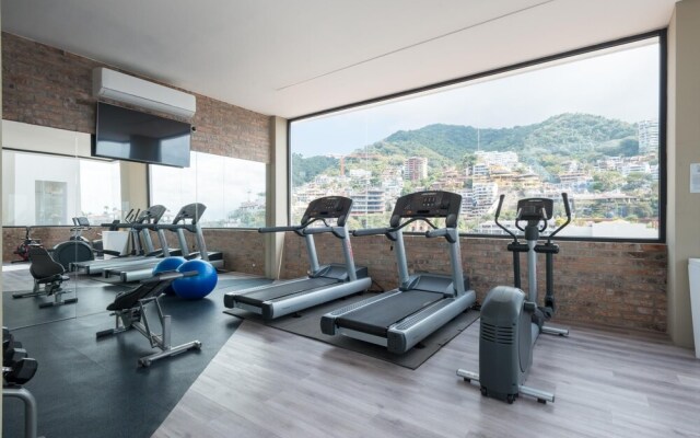 Loft 268-404 Ocean Views Spacious Balcony Rooftop Pool
