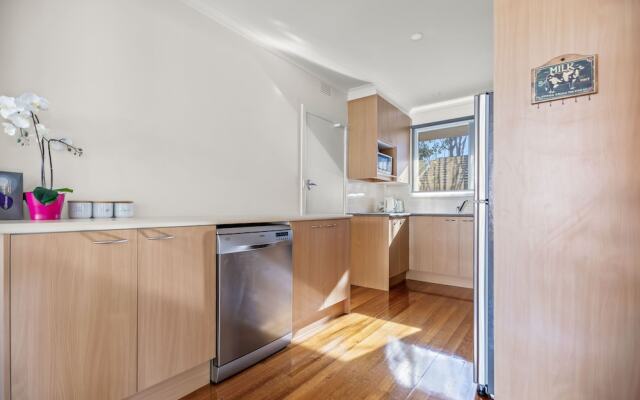 StayAU 2BRM Beach Family House Hampton