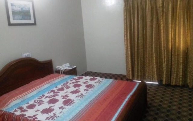 Cecil Hotel