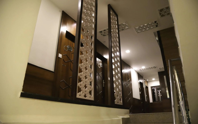 Oyo Premium Children Park Sardarpura