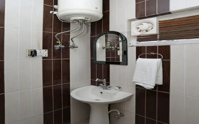 Hotel Ankur Plaza Deluxe by OYO Rooms