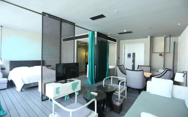 YueLanwan Seaside Resort Hotel