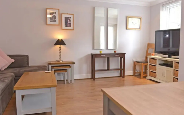 Stagedoor Apartment