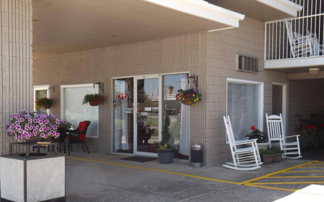 Oak Grove Inn