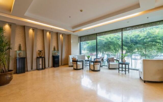 Grand View Pearl Hotel