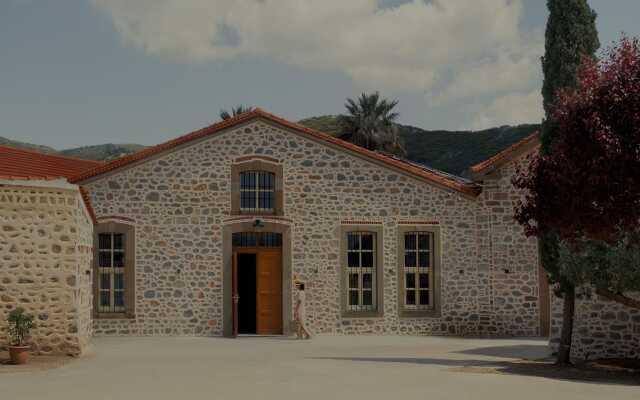 Zaira Hotel