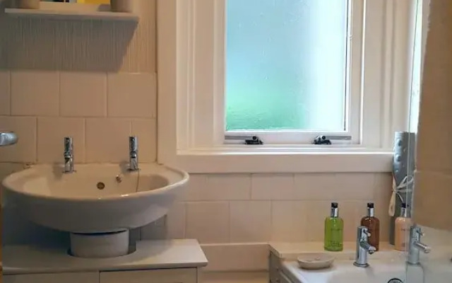 Castlehill Apartment