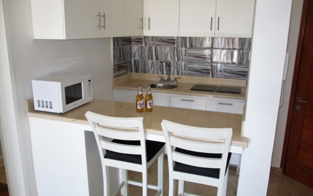 Coral Suites 4D by SunandSea