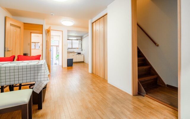 Sakuragawa no Waho House