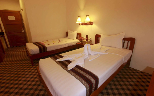 Raza Gyo Hotel