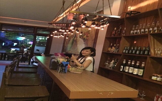 Champa Hotel