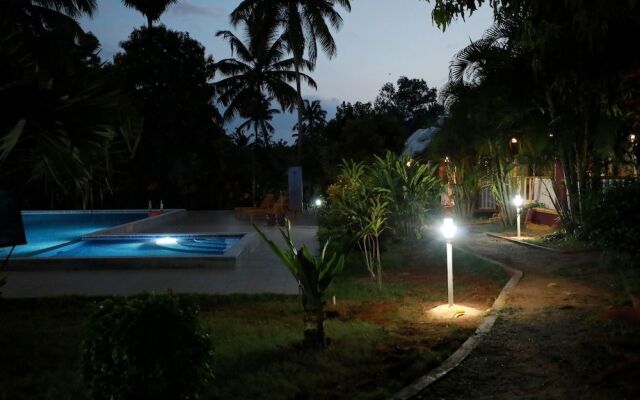Phoenix Island Resort