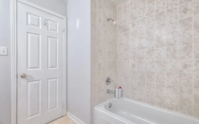 Waterfront Avenue Suites