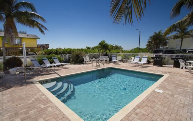 AM Beach Place Unit 4