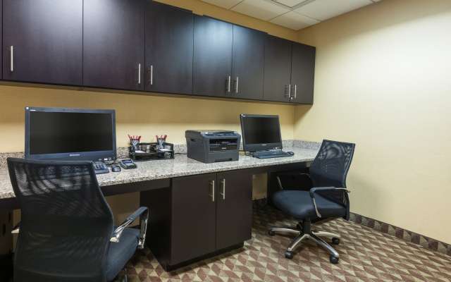 Comfort Suites