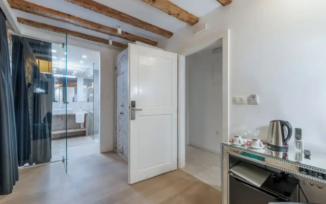 The Code Luxury Rooms