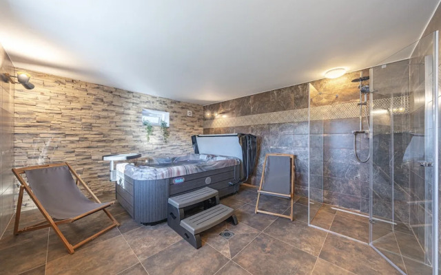 Villa in Bohemia With hot tub