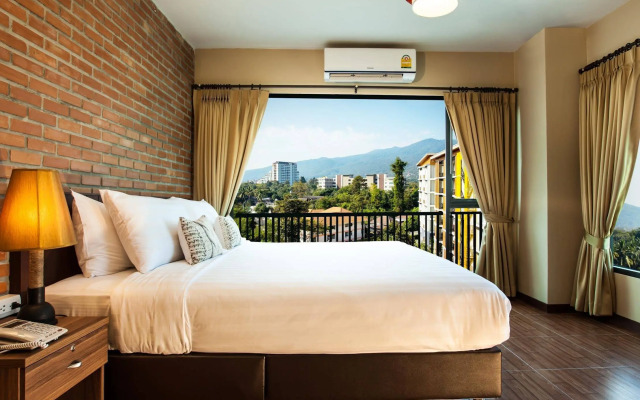 WE Valley Hotel