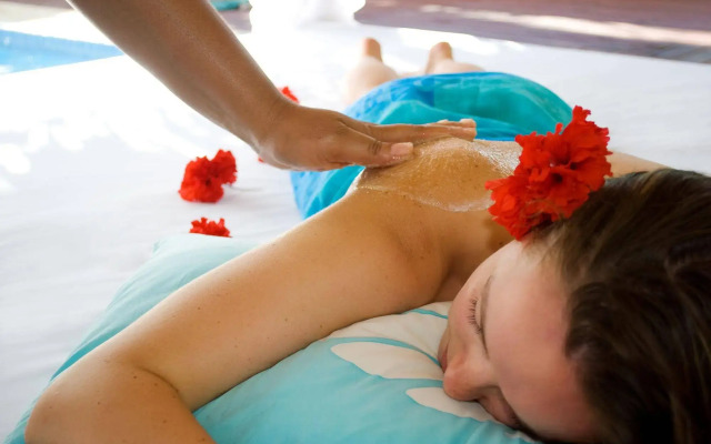 Sanctuary Rarotonga-On the beach - Adults Only