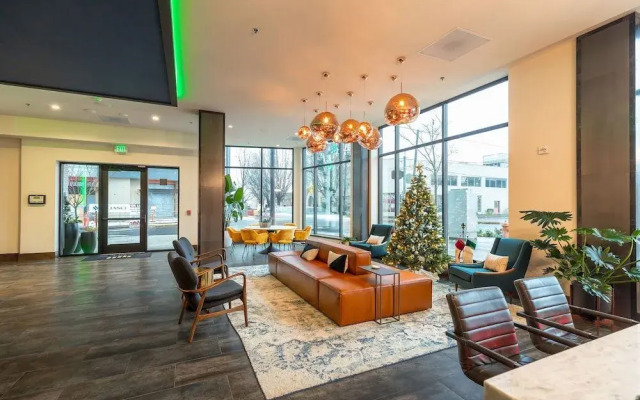 Portlandia Apartments by Barsala