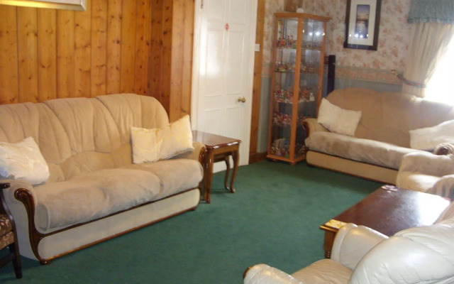 Old Castle Farm Guest House