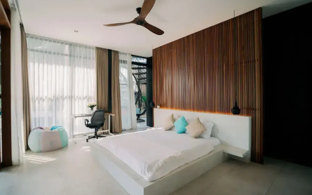 Baliwood Residence Villas by BREIG
