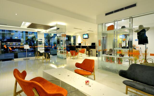 HARRIS Hotel & Residence Riverview Kuta Bali