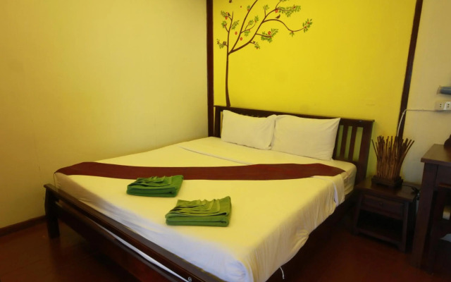 Tharathip Resort