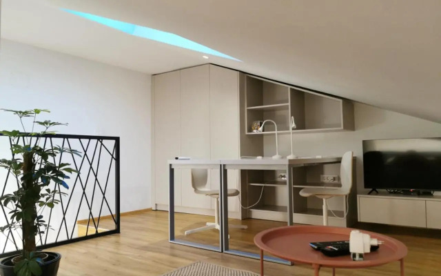 Rainbow apartment, Koper