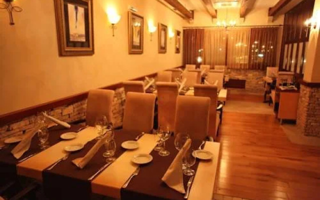 Hotel Marshal