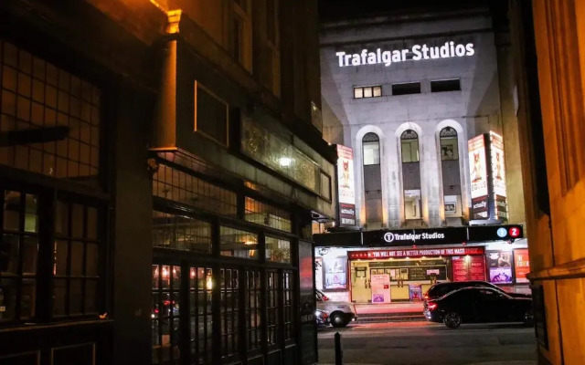 Suitely Trafalgar Square Luxury Apartment
