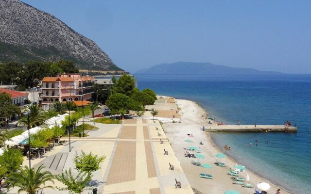 Alkyoni Studios & Apartments