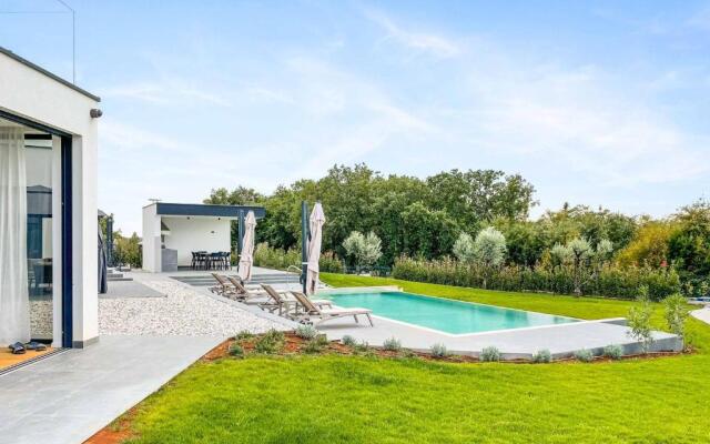 Villa Nura
