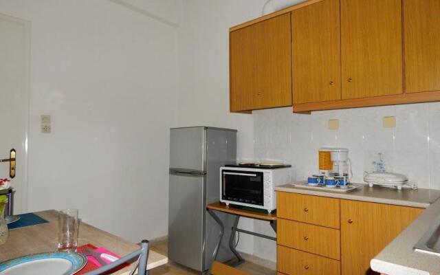 Cozy apartment for 2-5 people-Center Tripoli 1