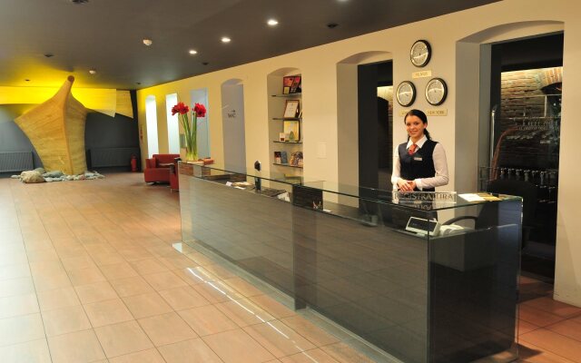 Navalis Hotel