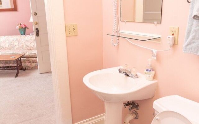 Red Rose Inn Bed & Breakfast