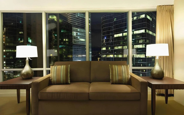 Auberge Vancouver Hotel