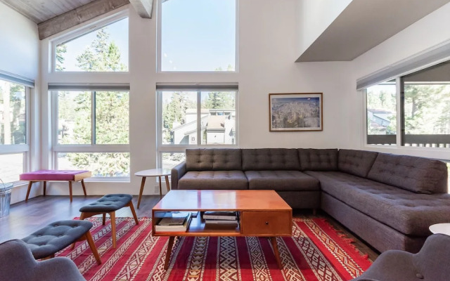 Courchevel 9- Ski-In Ski- Out