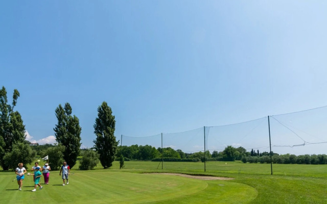 Apartment in Salo With Pool and Olive Groves