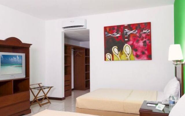 Hotel Costa Maya Inn